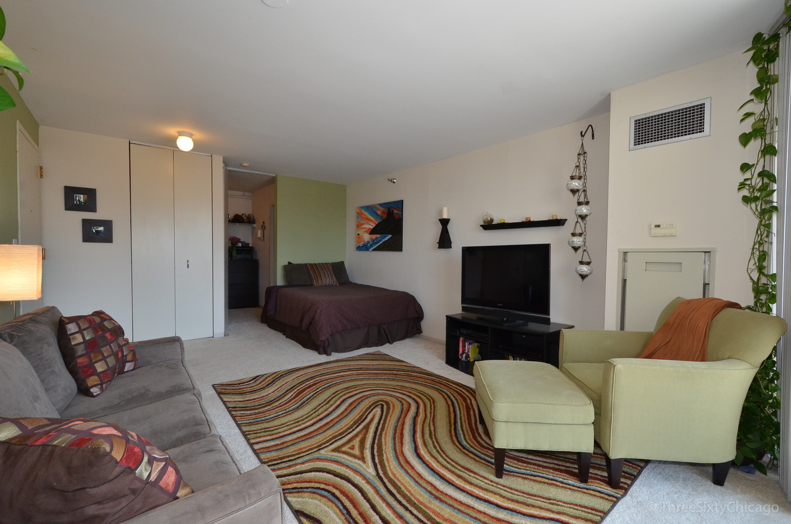 111 W Maple Street 1512