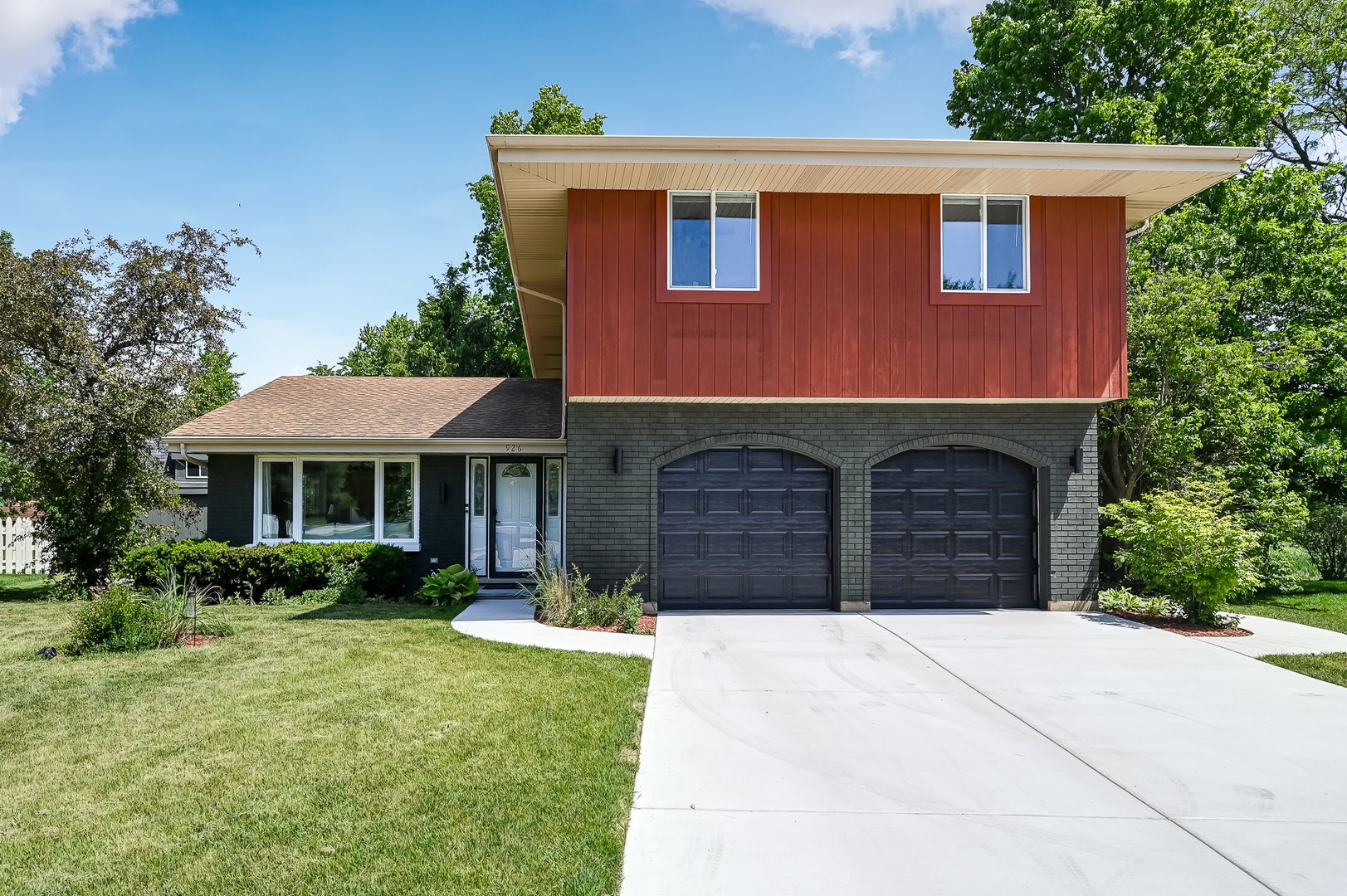 926 Holliston Court