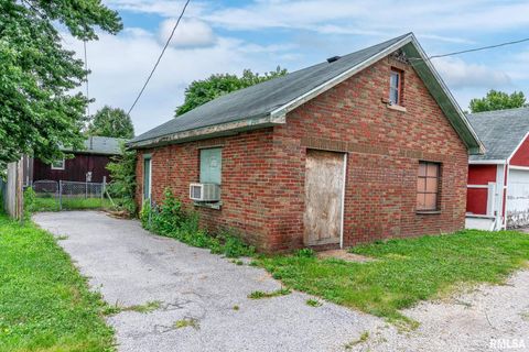 Tiny photo for 815 21ST Street, East Moline, IL 61244 (MLS # QC4268186)