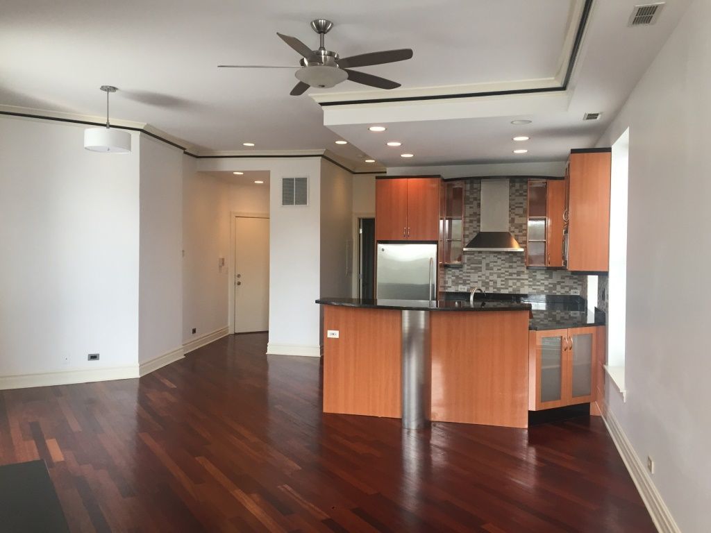 36 S Ashland Avenue 303