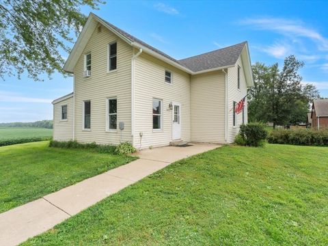 Tiny photo for 301 1st Street, Long Grove, IA 52756 (MLS # 100000202)
