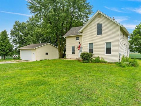 Photo of 301 1st Street, Long Grove, IA 52756 (MLS # 100000202)