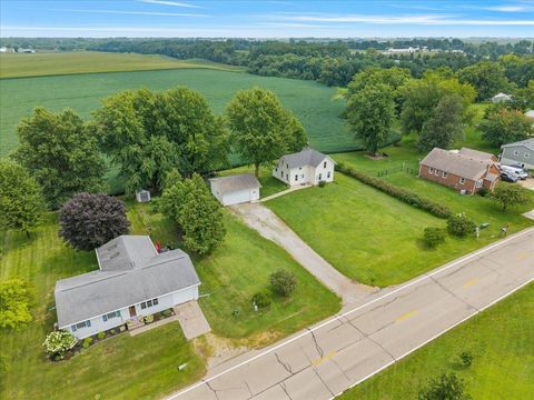 Tiny photo for 301 1st Street, Long Grove, IA 52756 (MLS # 100000202)