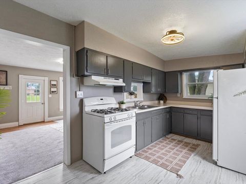 Tiny photo for 301 1st Street, Long Grove, IA 52756 (MLS # 100000202)