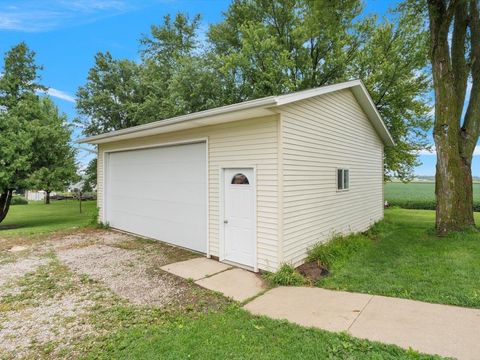 Tiny photo for 301 1st Street, Long Grove, IA 52756 (MLS # 100000202)