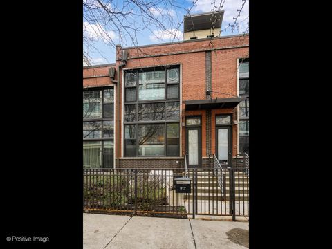 Photo of 917 N Kingsbury Street #917, Chicago, IL 60610 (MLS # 12618824)