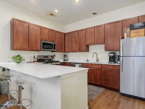 Tiny photo for 917 N Kingsbury Street, Chicago, IL 60610 (MLS # 12618824)