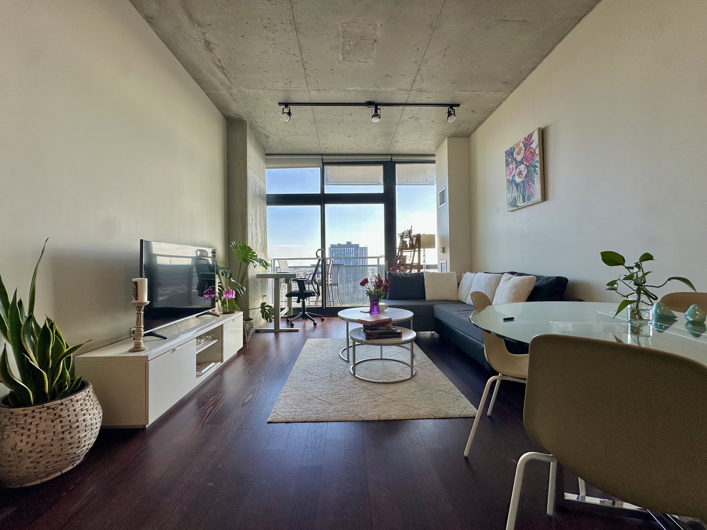 235 W Van Buren Street 3310