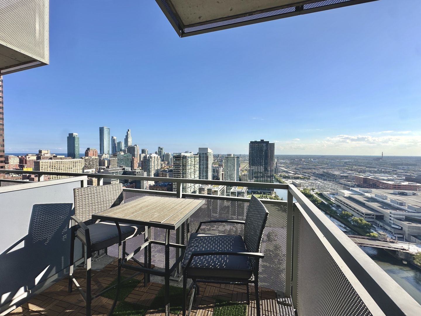 235 W Van Buren Street 3310