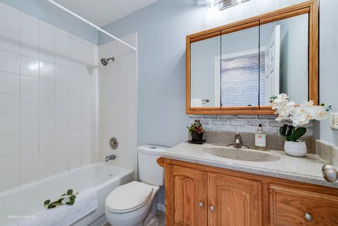 Tiny photo for 2S464 Cottonwood Court, Warrenville, IL 60555 (MLS # 12501825)