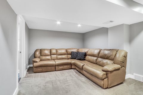 Tiny photo for 5332 N Latrobe Avenue, Chicago, IL 60630 (MLS # 12625591)