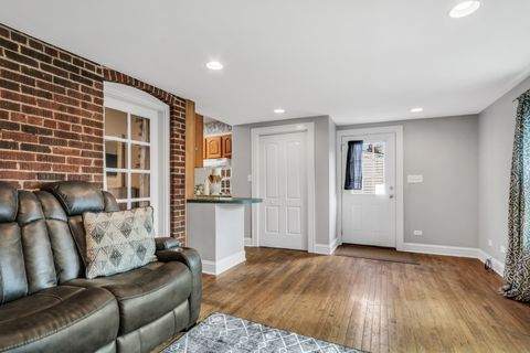 Tiny photo for 5332 N Latrobe Avenue, Chicago, IL 60630 (MLS # 12625591)