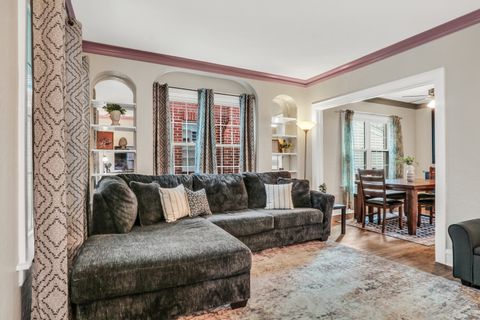 Tiny photo for 5332 N Latrobe Avenue, Chicago, IL 60630 (MLS # 12625591)