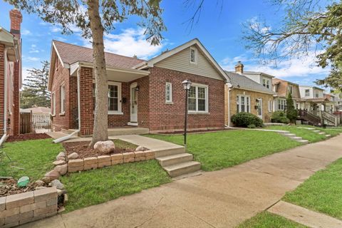 Tiny photo for 5332 N Latrobe Avenue, Chicago, IL 60630 (MLS # 12625591)