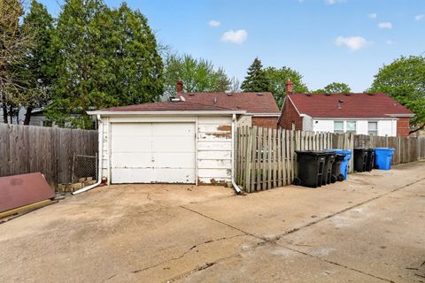 Tiny photo for 5332 N Latrobe Avenue, Chicago, IL 60630 (MLS # 12625591)