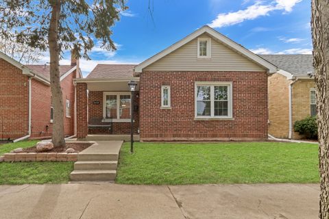 Photo of 5332 N Latrobe Avenue, Chicago, IL 60630 (MLS # 12625591)