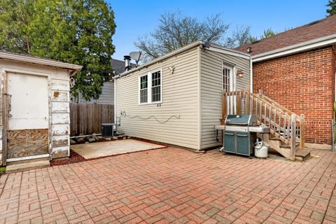 Tiny photo for 5332 N Latrobe Avenue, Chicago, IL 60630 (MLS # 12625591)