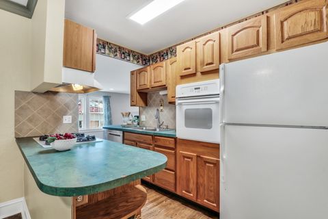 Tiny photo for 5332 N Latrobe Avenue, Chicago, IL 60630 (MLS # 12625591)