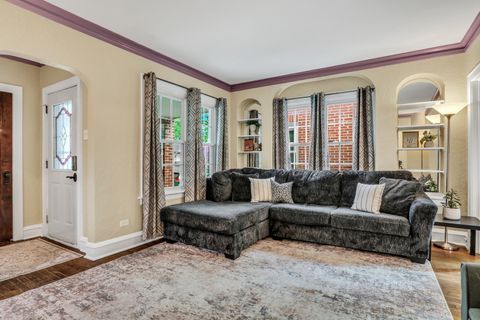 Tiny photo for 5332 N Latrobe Avenue, Chicago, IL 60630 (MLS # 12625591)