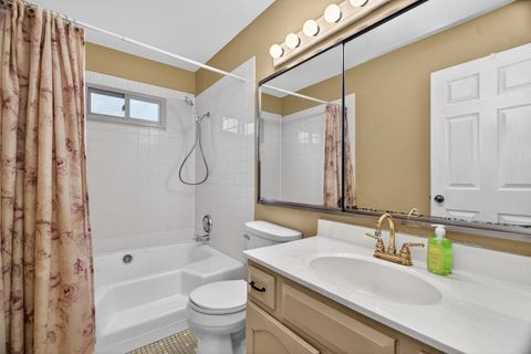 Tiny photo for Homer Glen, IL 60491 (MLS # 12585645)