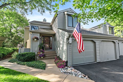 Photo of 867 Longmeadow Court #1049, Lake Barrington, IL 60010 (MLS # 12737062)
