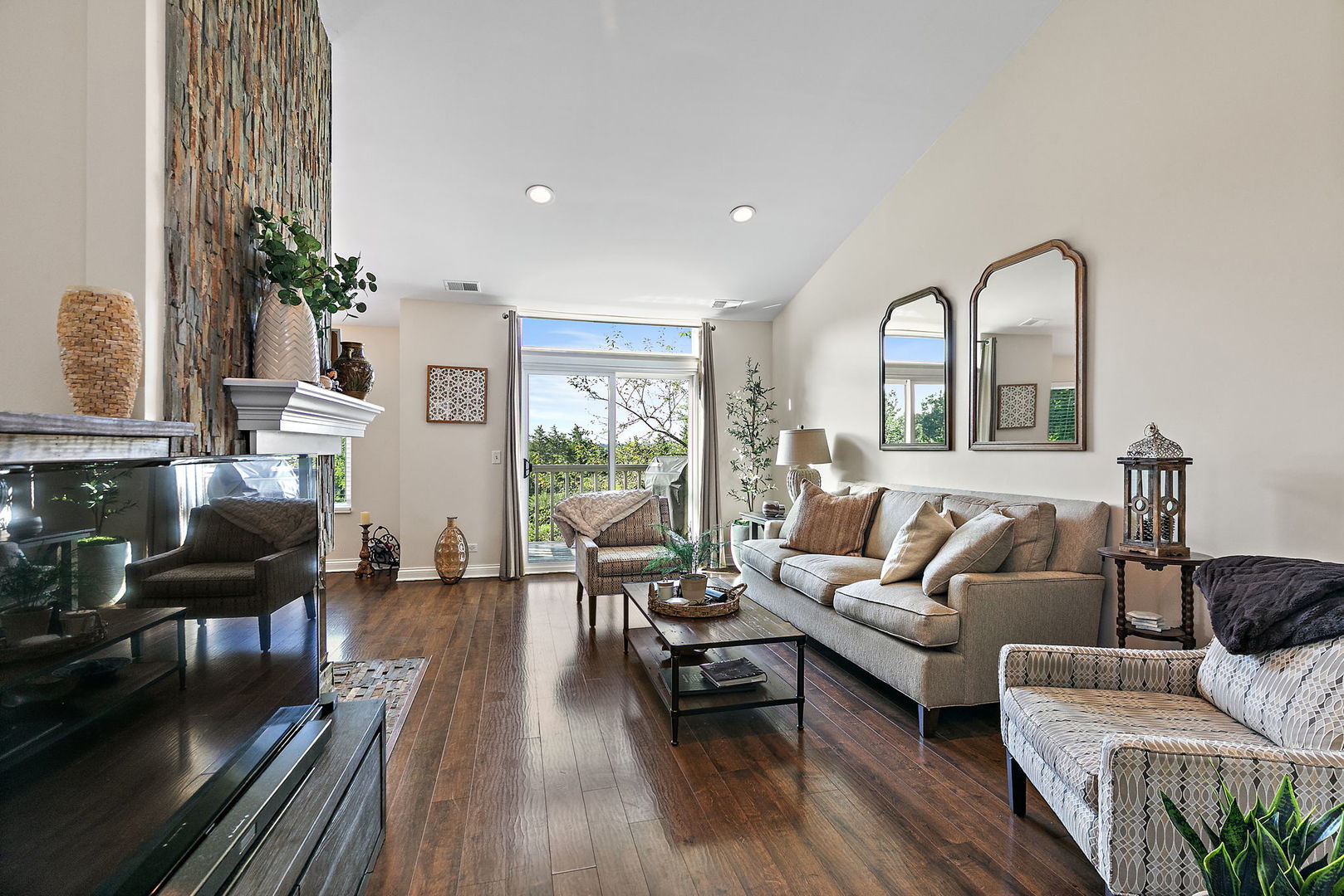 867 Longmeadow Court 1049