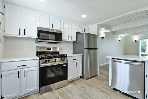 Tiny photo for 521 Meadow Green Lane #521, Round Lake Beach, IL 60073 (MLS # 12712909)