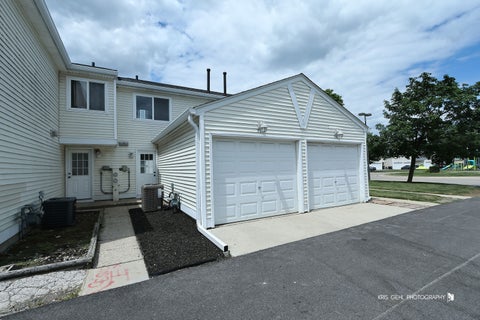 Tiny photo for 521 Meadow Green Lane #521, Round Lake Beach, IL 60073 (MLS # 12712909)