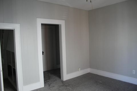 Tiny photo for 1126 Oakland Avenue, Mt Vernon, IL 62864 (MLS # 100000033)