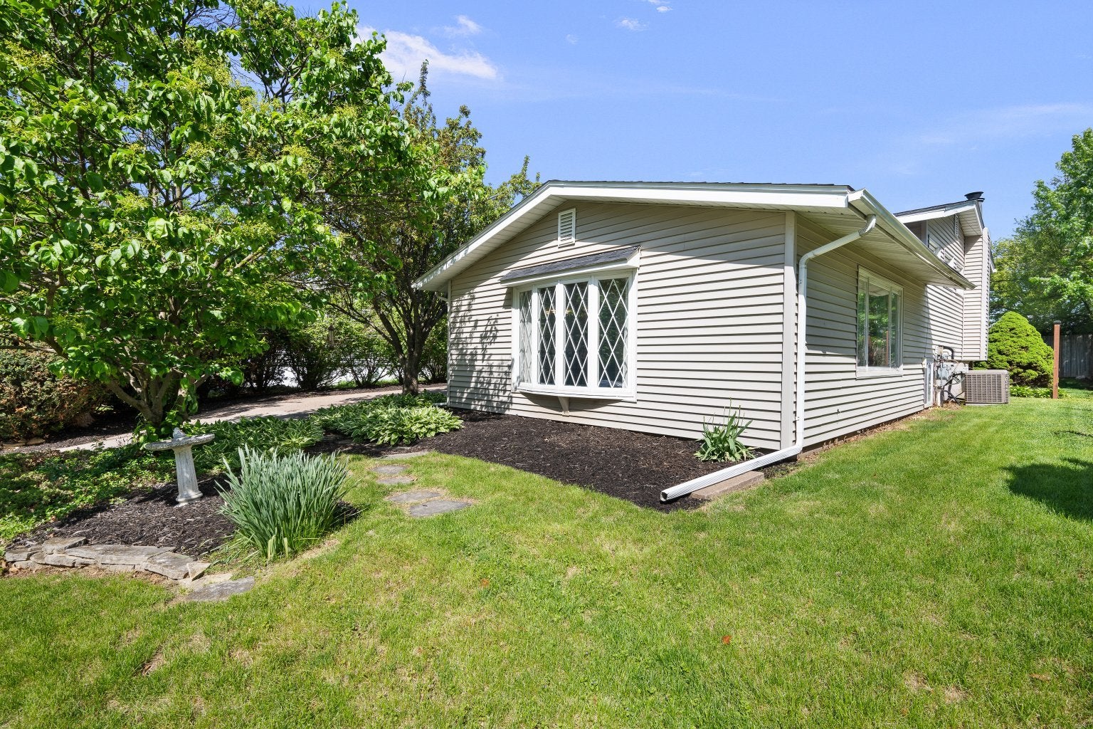 1511 Parklane Drive