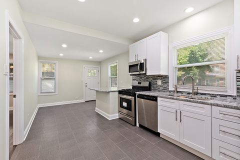 Tiny photo for 9400 S Charles Street, Chicago, IL 60643 (MLS # 12627228)