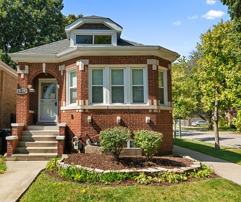 Photo of 9400 S Charles Street, Chicago, IL 60643 (MLS # 12627228)