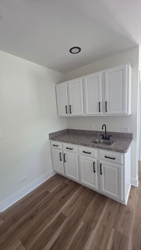 Tiny photo for 8867 Mobile Avenue, Oak Lawn, IL 60453 (MLS # 12716210)