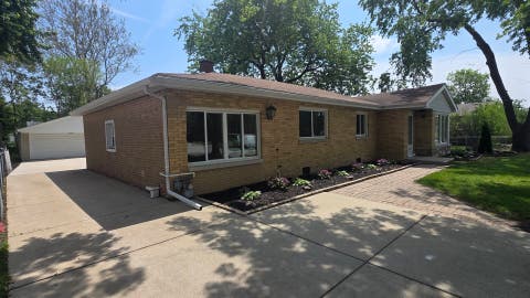 Tiny photo for 8867 Mobile Avenue, Oak Lawn, IL 60453 (MLS # 12716210)
