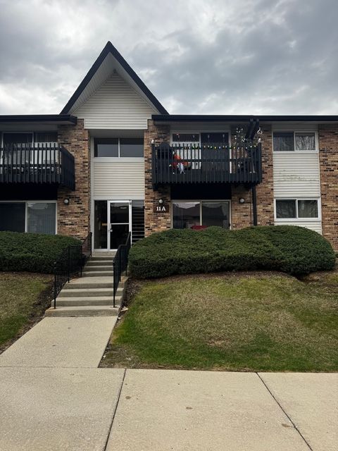 11A Kingery Quarter 202 Willowbrook IL 60527