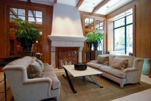 10 E Delaware Place 29C