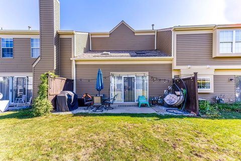 Tiny photo for 1524 Crab tree Drive #1524, Westmont, IL 60559 (MLS # 12621125)