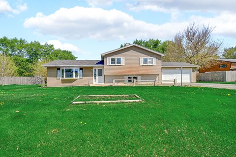 Tiny photo for 28W502 LEVERENZ Road, Naperville, IL 60564 (MLS # 12629796)