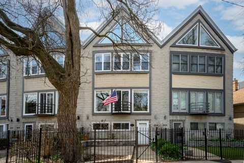 Photo of 1874 N Oakley Avenue, Chicago, IL 60647 (MLS # 12598500)