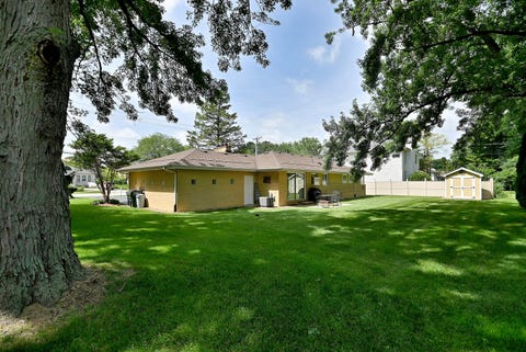 Tiny photo for 16W650 87TH Street, Willowbrook, IL 60527 (MLS # 12706616)