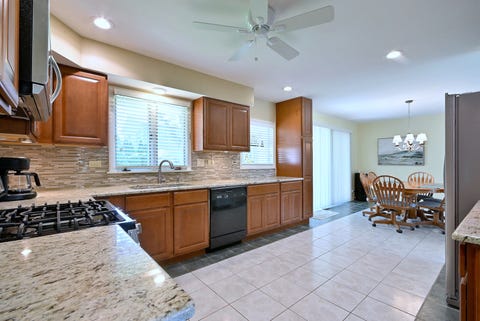 Tiny photo for 16W650 87TH Street, Willowbrook, IL 60527 (MLS # 12706616)