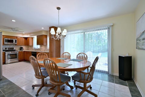Tiny photo for 16W650 87TH Street, Willowbrook, IL 60527 (MLS # 12706616)