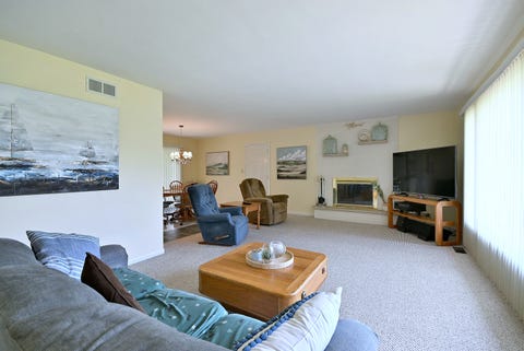 Tiny photo for 16W650 87TH Street, Willowbrook, IL 60527 (MLS # 12706616)