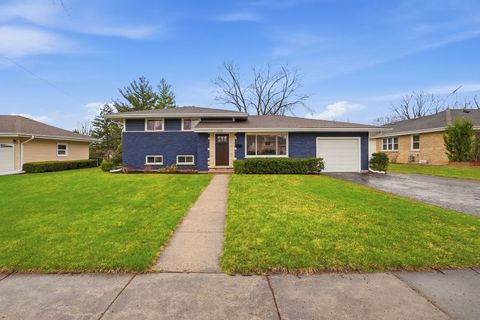 1430 E Emmerson Lane Mount Prospect IL 60056