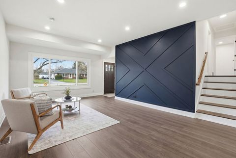 Tiny photo for 1430 E Emmerson Lane, Mount Prospect, IL 60056 (MLS # 12605512)