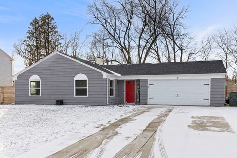 Photo of 9 Fieldcrest Drive, Montgomery, IL 60538 (MLS # 12551911)