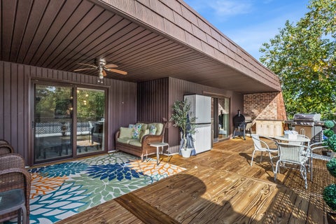Tiny photo for 3900 Dundee Road #304, Northbrook, IL 60062 (MLS # 12786847)
