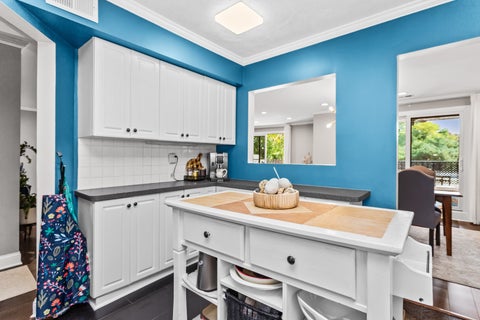 Tiny photo for 3900 Dundee Road #304, Northbrook, IL 60062 (MLS # 12786847)