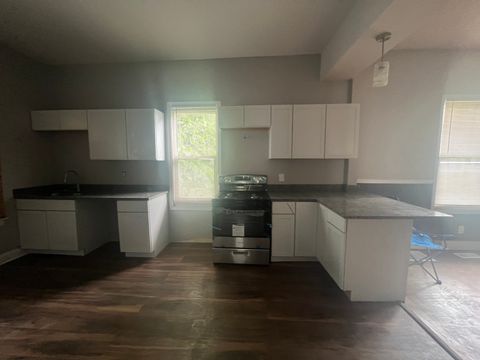 Tiny photo for 8135 S Muskegon Avenue, Chicago, IL 60617 (MLS # 12428438)