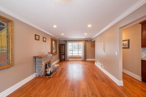 Tiny photo for 751 Garth Road, Wheeling, IL 60090 (MLS # 12554876)